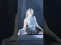 Download Lagu Fan flirts with Madison Beer during her performance 😂 #shorts #madisonbeer