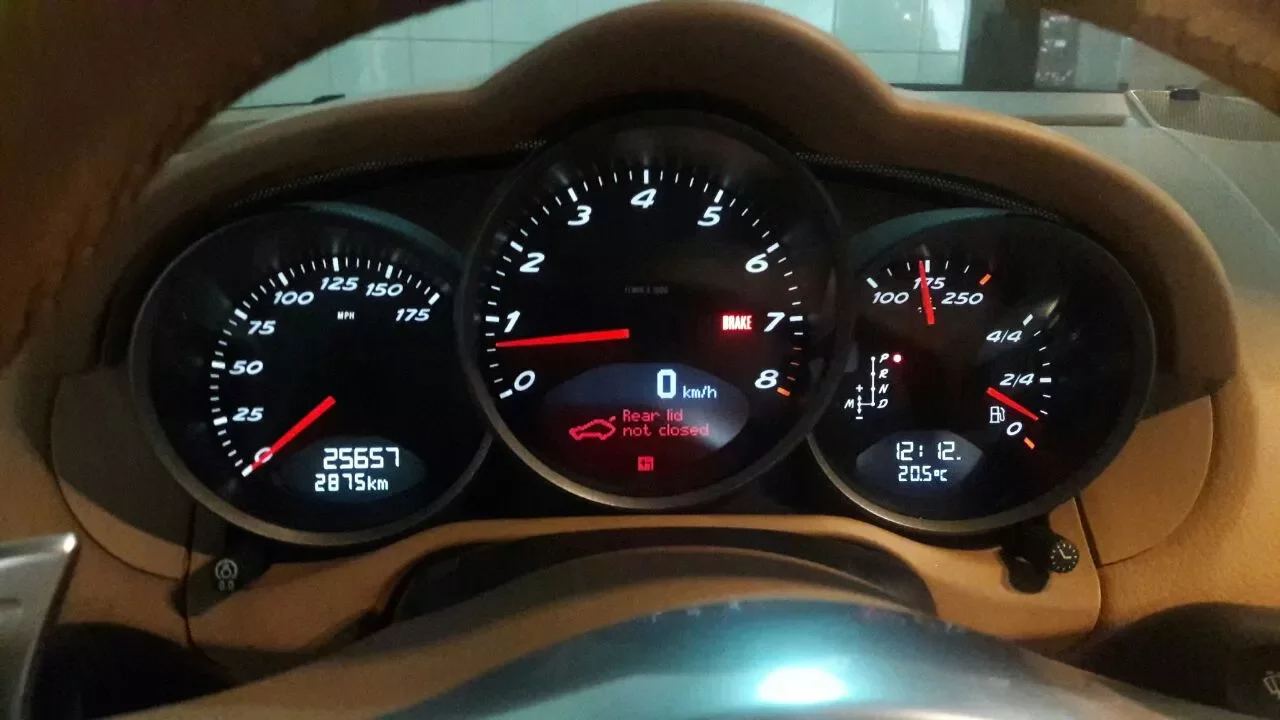 Caçador de Carros: Porsche Cayman 2010