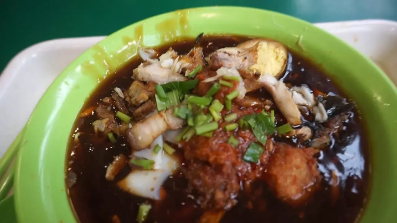 Taman Jurong Food Centre. Feng Zhen Lor Mee, Tien Lai Food Stall, Tom