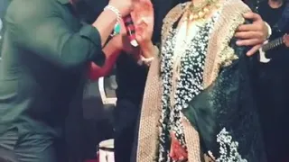 Salman Khan And Shahrukh Khan Singing The Karan Arjun Song SonamKiShaadi 