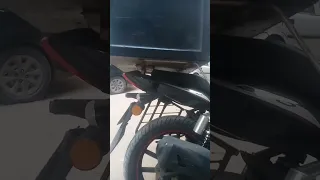 موتوسيكل بنيلي     صاحبه عبقري دندنها