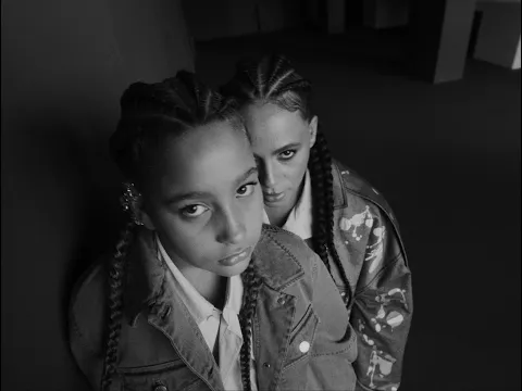 Video Thumbnail: ANIČKA - NESQUIK ft. TINA (oficiálna pozvánka na koncert v Tipos aréne 11.9.2026)