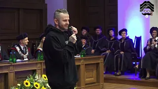 prof. Andrzej Dragan czym się różni czas od przestrzeni ?