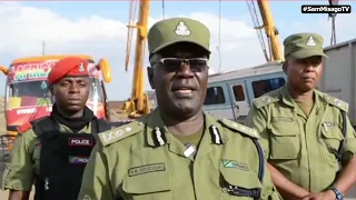 Dereva wa Basi akimbia na kupotea baada ya kugonga Treni mkoani Mwanza na kusababisha majeruhi sita