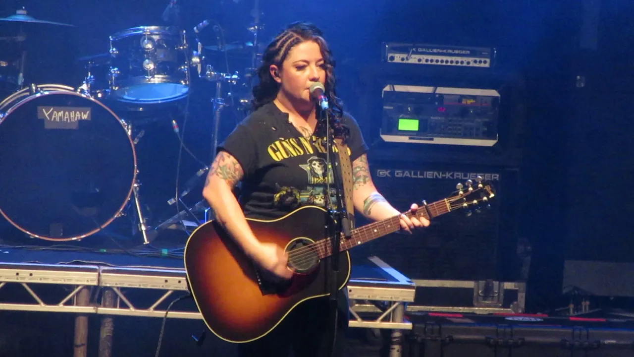 Ashley McBryde @ 02 Ritz Manchester - 08/10/18 - A Little Drive Bar In Dahlonega