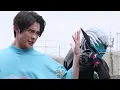 Lagu 仮面ライダーエボルが仮面ライダーリバイスの世界に参戦