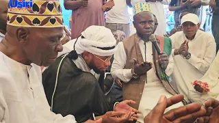 TAZAMA ALICHOFANYA DULLA MAKABILA AKIFUNGISHWA NDOA YA DADA YAKE AMINA VIKOBA/MUME WA AMINA ASEMA...