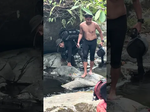 Kamu yakin mau jadi juru kamera Bule Bolang? 🤣🤣🤣