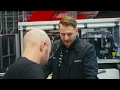 Download Lagu INSIDE AMG | Eén man, één motor - Hoe een AMG-motor wordt gebouwd (3/3)