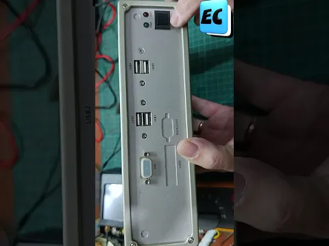 Mini PC industrial compacta