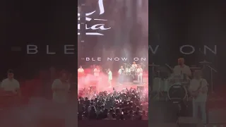 متقلقش عمرو دياب لايف من حفل الرياض  متقلقش  عمرو دياب  دندنها