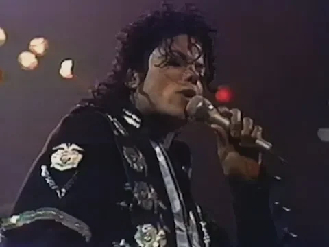 Download MP3 Michael Jackson - Live At Wembley (July 16, 1988)