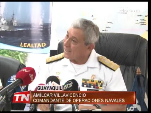 La armada captura embarcaciones dentro de la zona exclusiva de Islas Galápagos