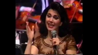 ماجدة الرومي   مع جريدة    مسرح الاولمبيا   عام      دندنها