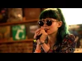 Download Lagu Grimes - Oblivion (Live at Grimey's)