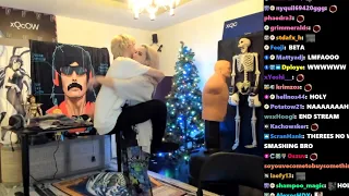 NYYXXII man-handles xQc