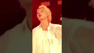 يونقي ما اعرف أموت من صوته ولا شكله ال باد ولا من شكله ال كيتتتتت ذسس ماي هبيب 