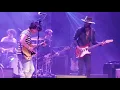 Download Lagu Gary Clark Jr and a lucky fan perform catfish blues. He Kills it!!