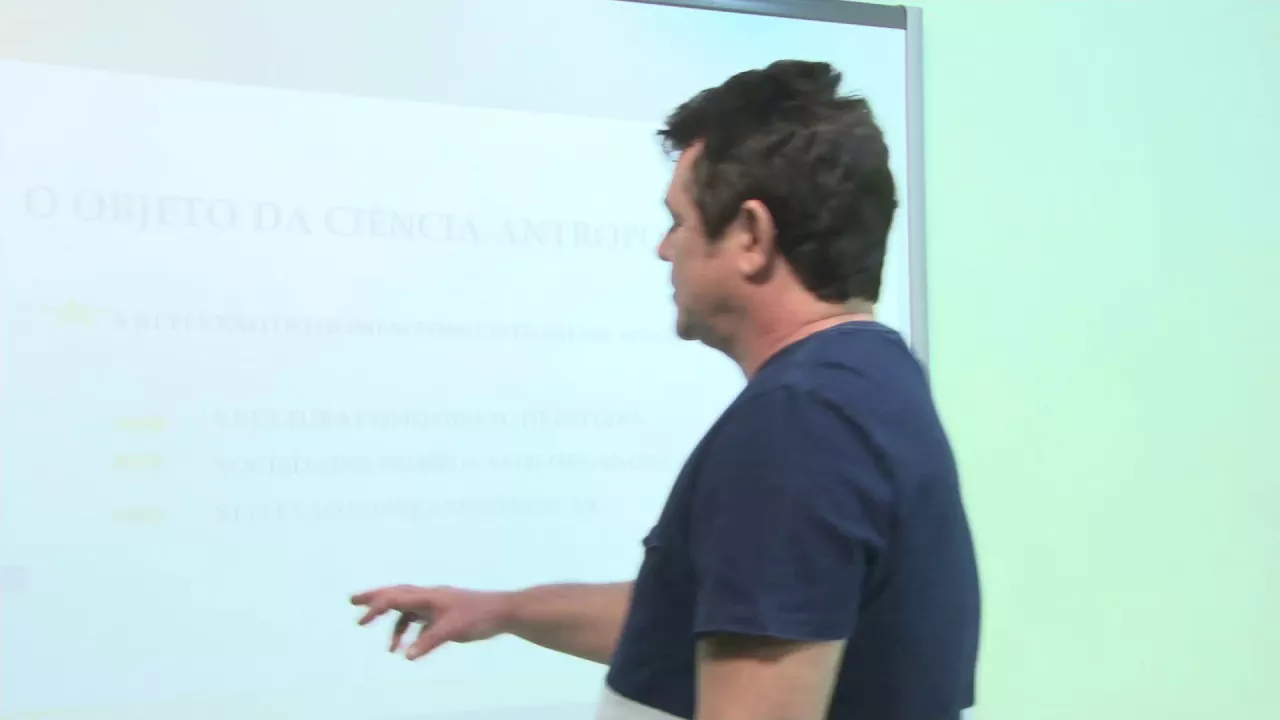 AULA 1 - ANTROPOLOGIA E EDUCAÇÃO