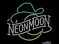Brooks n dunn neon moon Fat tony blow the whistle remix