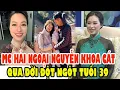 Dong Nghiep Hai Ngoai Xot Xa MC Khoa Cat Qua Doi Khi Tuoi Doi Con Qua Tre