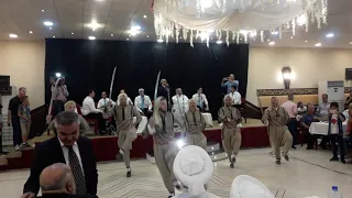 شادن صاد قلوب الأمم المنشد محمد طاهر فؤاد خانطوماني مع الرقص بالسيف والترس 