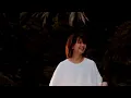 孙燕姿《日落》MV 幕后花絮 有没有发现MV里非常洒脱，好像什么都不怕。看看花絮才发现有点狼狈的样子。😆🫣        海浪蓬勃，心情开阔，感谢多年的朋友黄中平，看到我感动了，毫不犹豫马上