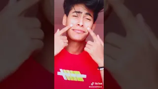 سلامك كلامك وضحكت عيونك رمونى في هواك 