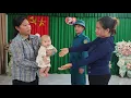 Download Lagu What a single mother and the police did to help the child