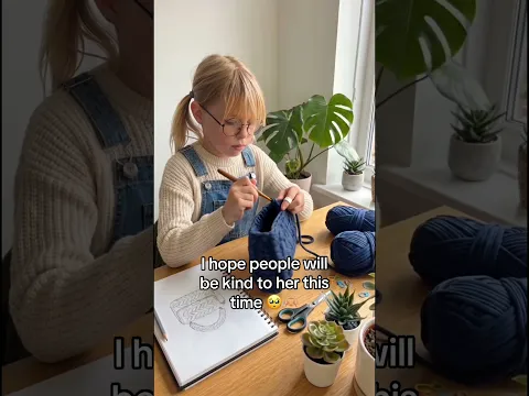 I hope people will show some support  🥹❤️ #crochet #handmadeinusa #mom #craft #bag