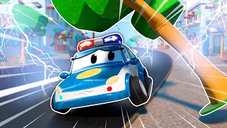 ¡EL CARRO DE POLICÍA resultó herido durante una TORMENTA! | Reparación de autos