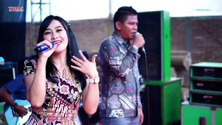 Download KERINDUAN DEVI TRIANA \u0026 PETHEL MAHOLTRA - TRIAS MUSIC POTROYUDAN WEDDING DILLA \u0026 IBNU MP3