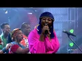 Download Lagu Amanda Black feat. Soweto Gospel Choir - Vuka [Live AMP Christmas Special]