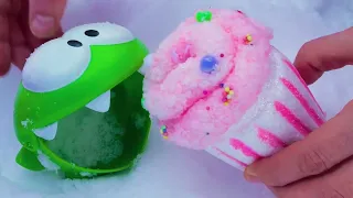 Игрушка Ам Ням спрятал яйца-сюрпризы в снегу! Найдём все игрушки? @DiDiTVkids