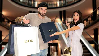   شيرين تصير اختي ليوم كامل      شرتني كل المول دندنها