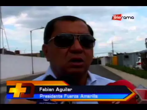 Dirigentes apoyan a Carlos Villacis, Paz pide renuncia de Chiriboga