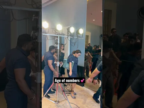 Grand entry 🥳for #shilpashetty styles across spotted at event #viralshorts #trendingshortsvideo