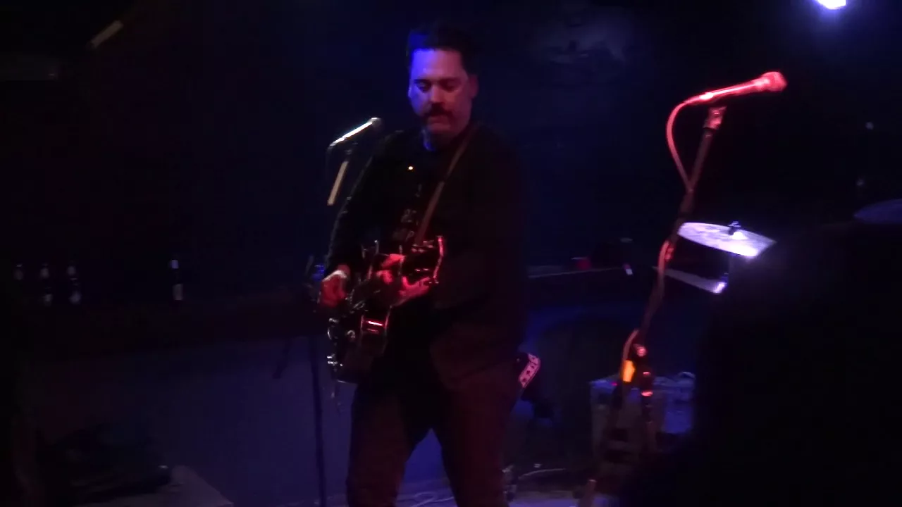 Jesse Dayton - I'm at Home Gettin' Hammered While (She's Out Gettin' Nailed) - Rocksound. BCN Jesse Dayton - I'm at Home Gettin' Hammered While (She's Out Gettin' Nailed) - Rocksound. BCN