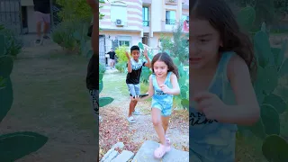 عادي مبخافش مين بيخاف من الصرصار 