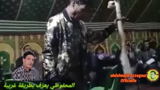 محمد المحفوظي يعزف بطريقة غريبة اشترك تشوف لعجب 