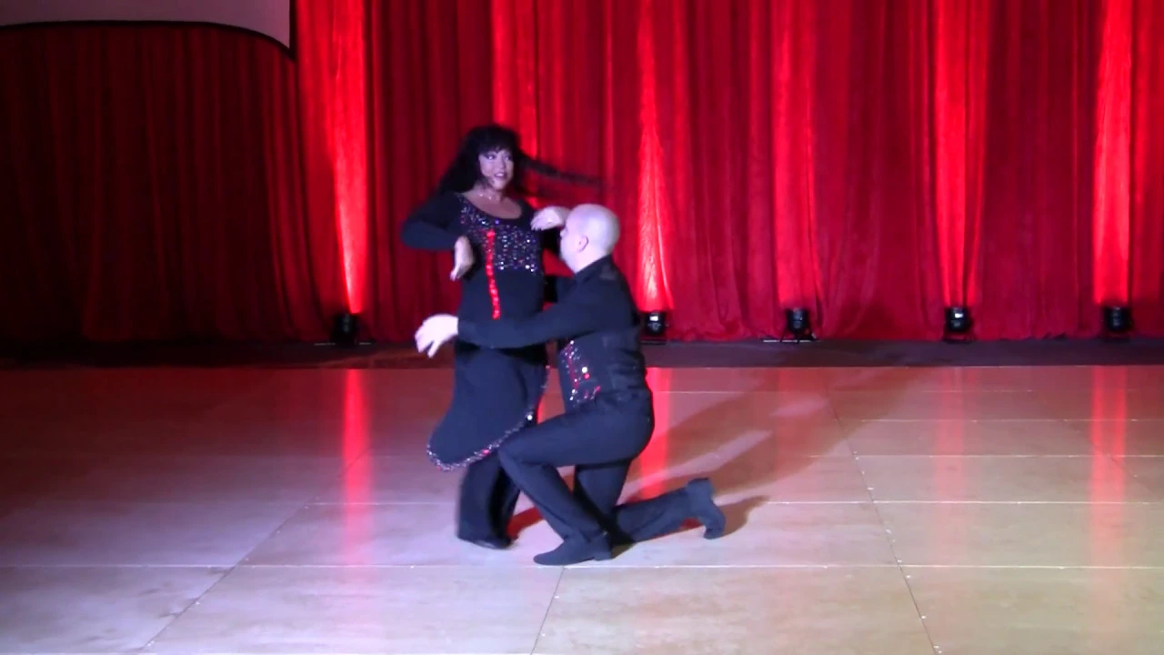 Swing Trilogy 2014 Pro Am Routines   Matt Auclair & Jennifer Vaughn