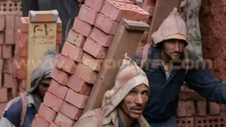 جمال الاسناوي صحبت صاحب وقلت في يوم يشل حملي قام جاب حمله الثقيل حطه علي حملي دندنها