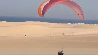 An Afternoon Paragliding in Qatar – UltimateFreggle’s Adventures
