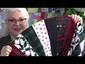 6 Fat Quarter Christmas Tree Skirt