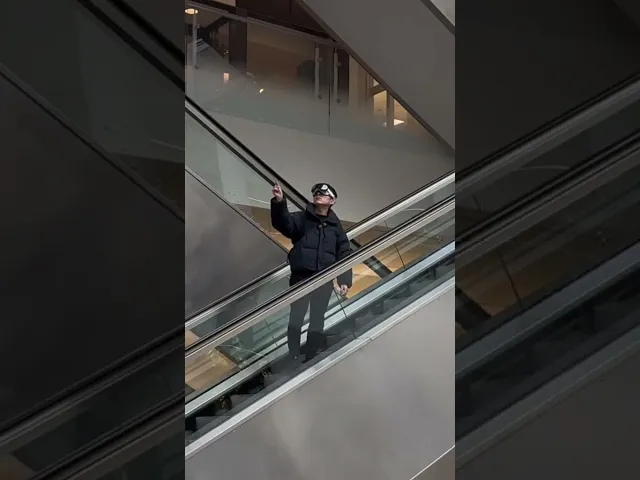 I tried walking around the city with Apple Vision Pro on Legit panicked when I forgot to take off th