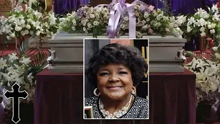 R I P gospel singer Shirley Caesar passed away last night fans burst into tears