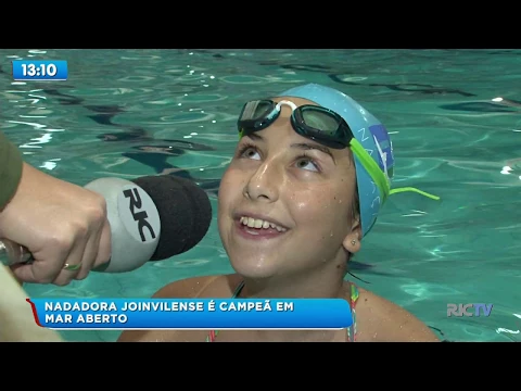 Nadadora joinvilense é campeã em mar aberto