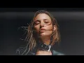 Download Lagu Julia Wieniawa - Od nowa (visualizer)