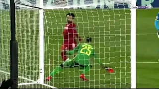 العيون كلها بصاصه احمد الطيب يتغني بهدف صلاح في مرمى نابولي اليون دندنها
