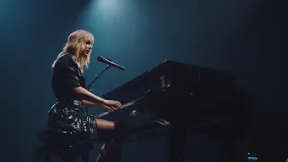 Taylor Swift Daylight Live From Paris 